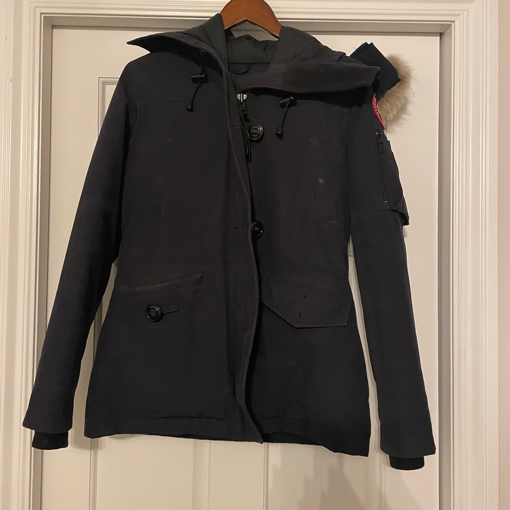 Women’s Canada Goose Parka- Navy